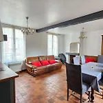 Place Morny, Maison De Ville, 2 Chambres, Terrasse